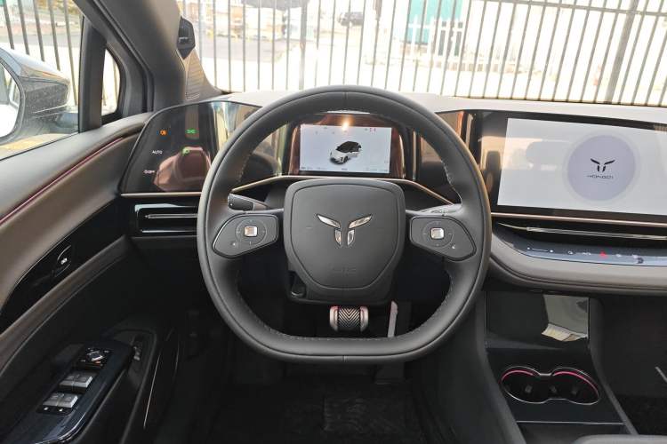 Used Hongqi EH7 2025 600 Smart Selection Edition
