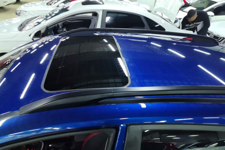 Used Kia KX Cross 2018 1.6L Automatic Dynamic Sunroof Version