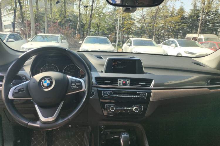 Used BMW X1 2016 sDrive20Li Luxury Model