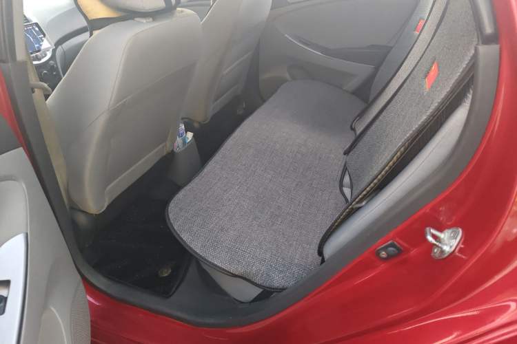 Used Hyundai Verna (older generation) 2014 1.4L Automatic Leading-Edge GLX
