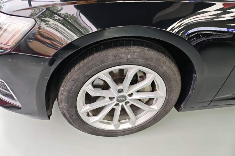 Used Audi A6L 2022 40 TFSI Luxury Prestige Edition Left Front Wheel Hub