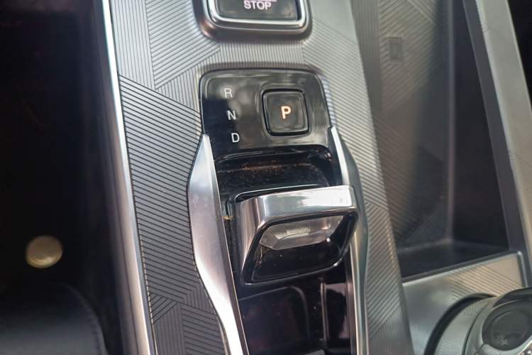 Used GAC Trumpchi EMKOO 2022 1.5T Supernova Pro Edition Gear Lever