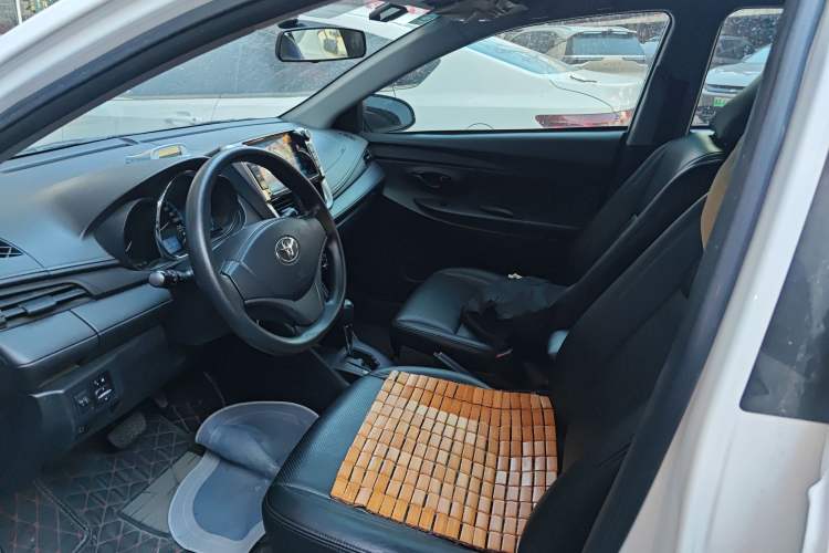 Used Toyota YARiS L Zhi Xuan 2017 1.5E CVT Enhanced Performance Edition Left Front Seat