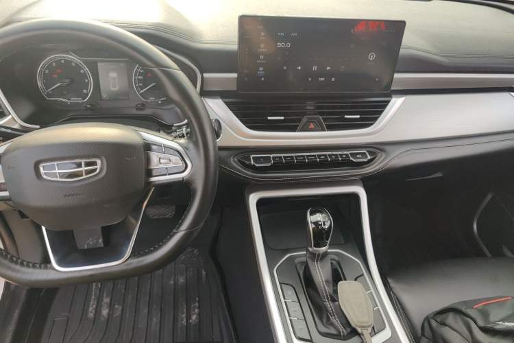 Used Geely Auto Vision X6 2020 1.4T CVT Luxury Edition Center Console