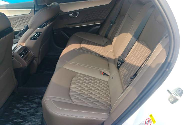 Used BYD Han 2022 DM-i 121KM Prestige Model Left Rear Seat