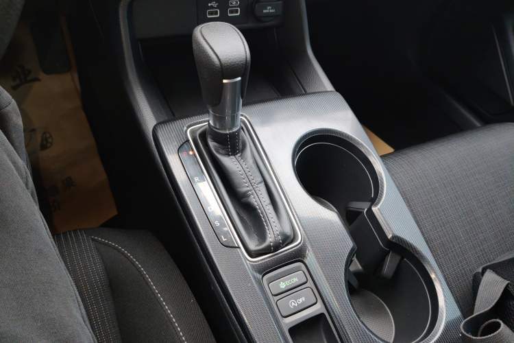 Used Honda Civic 2022 240TURBO CVT Dynamic Edition Gear Lever