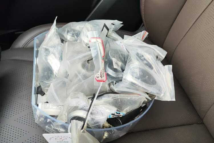 Used Wey Mocha New Energy 2024 Hi4 Four-Wheel Drive Long-Range Version
