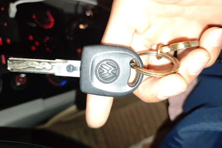 Used Volkswagen Bora 2013 1.6L Automatic Fashion Model Vehicle Key