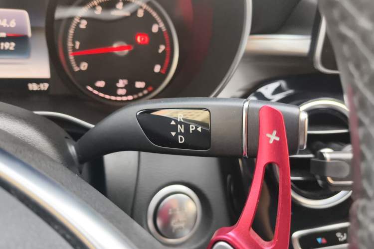 Used Mercedes-Benz C-Class 2016 C 200 Sport Edition 4MATIC Gear Lever