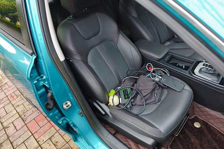 Used Dongfeng Aeolus Yixuan 2020 230T Automatic Xuan Yue Track Edition Right Front Seat