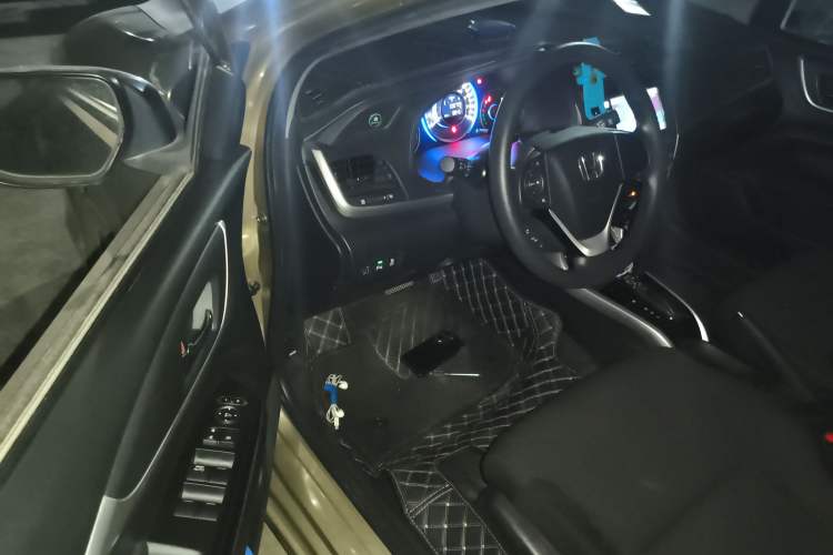 Used Honda Crider 2016 1.8L CVT Luxury Edition
