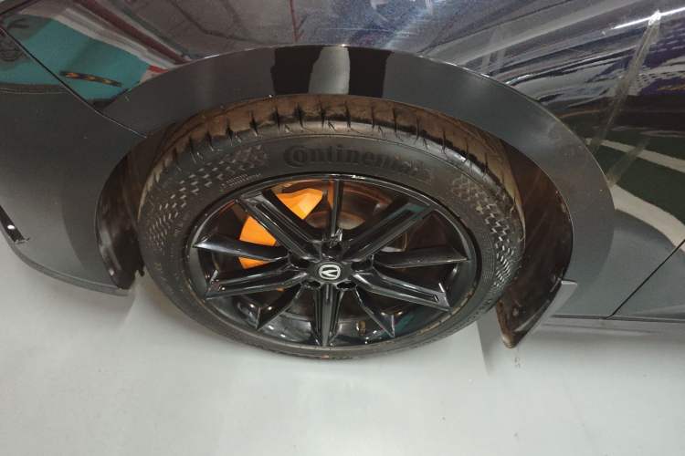 Used CHANGAN UNI-V 2022 1.5T Prestige Version Left Front Wheel Hub