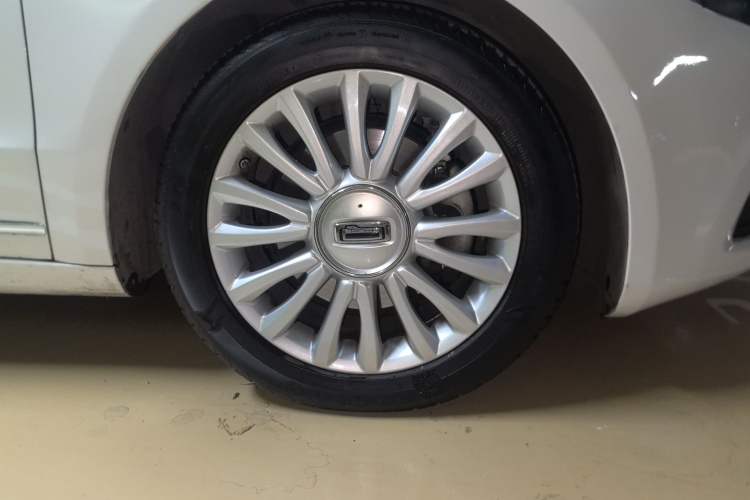 Used Qoros 3 2014 Sedan 1.6T Automatic ZhiZhen Model
