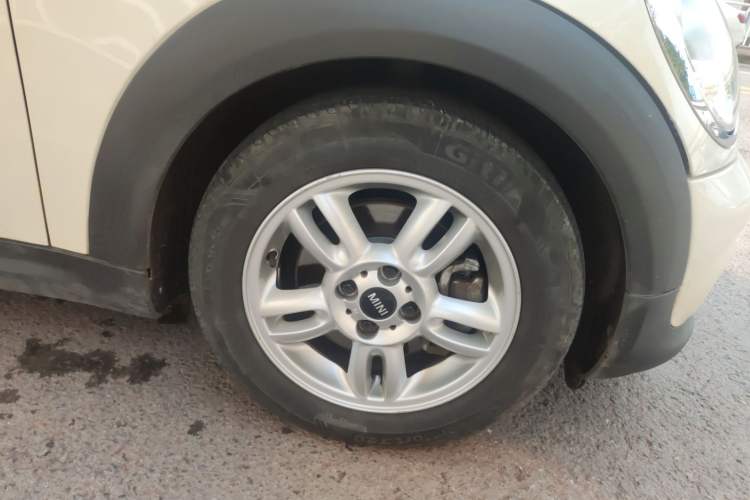 Used MINI Clubman 2011 1.6L ONE Right Front Wheel Hub