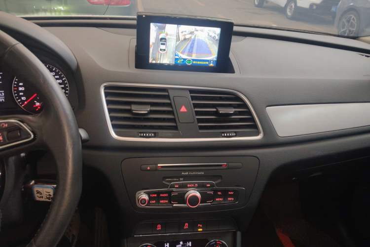 Used Audi Q3 2018 30th Anniversary Edition 30 TFSI Fashion Model
