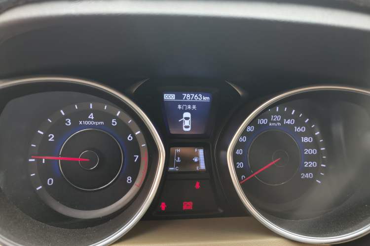 Used Hyundai Elantra (5th Generation / Langdong) 2012 1.6L Manual Leading Model