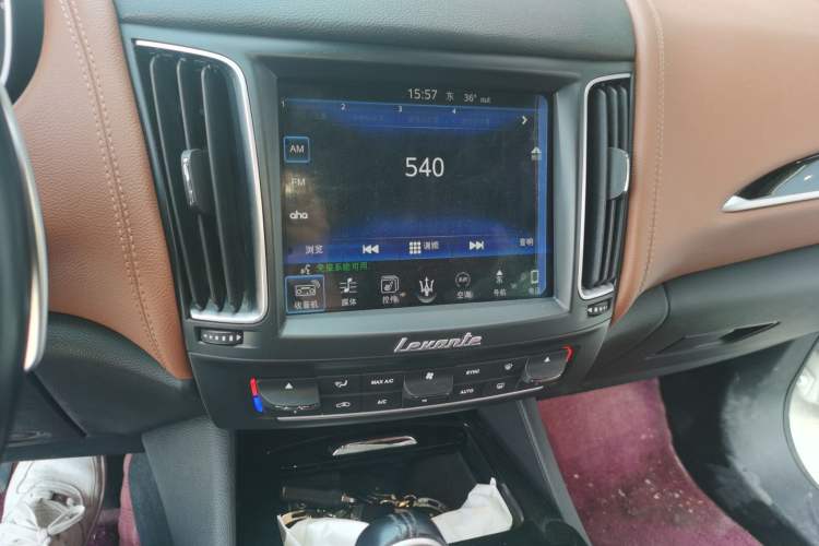 Used Maserati Levante 2016 3.0T Standard Edition Audio And AC Panel