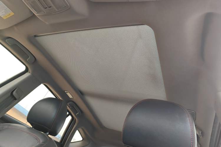 Used Haima S5 2018 1.6L Manual Luxury Model Headliner