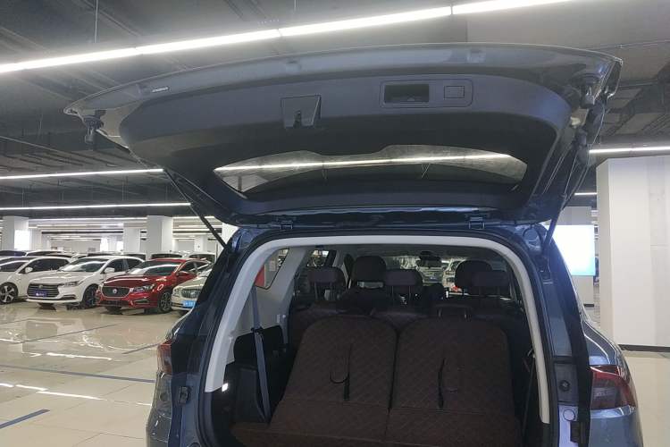 Used Geely Auto Haoyue 2022 1.8TD DCT Luxury 7-Seater
