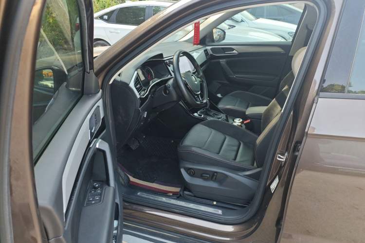 Used Volkswagen Tayron 2019 330TSI Two-Wheel Drive Luxury Model China VI Standard