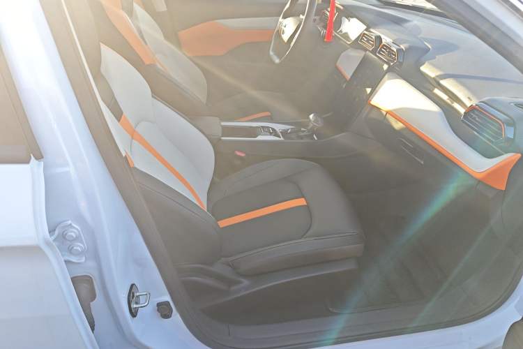 Used Dongfeng Aeolus Yixuan 2023 Mach Edition 1.5L Automatic Chasing Shadow Version