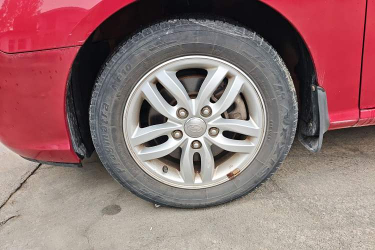 Used Hyundai Celesta 2015 1.6L Automatic Comfort Model
