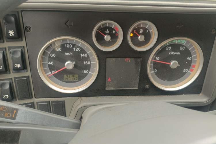 Used Iveco Daily 2014 2.5T-A35 NJ6484ACM47Z4 Instrument Cluster