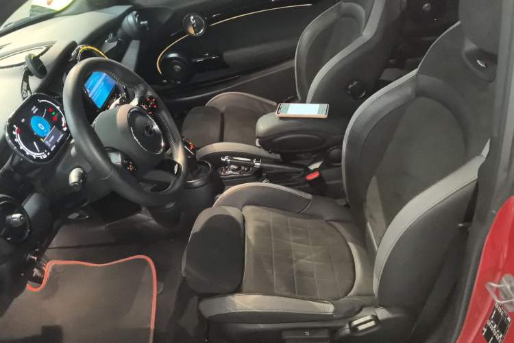 Used MINI 2023 Updated 2.0T COOPER S Racing Driver Left Front Seat