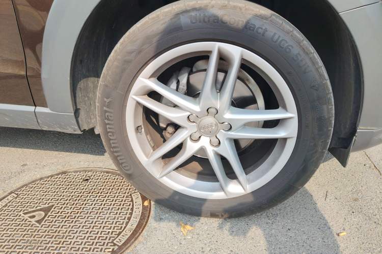 Used Audi Q5 2017 Plus 40 TFSI Technology Model Right Front Wheel Hub