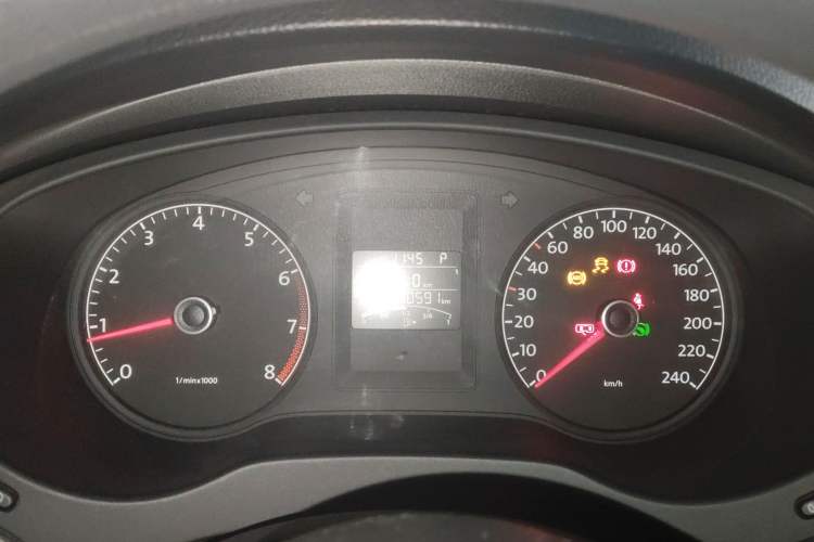 Used Volkswagen Sagitar 2012 1.6L Automatic Fashion Edition