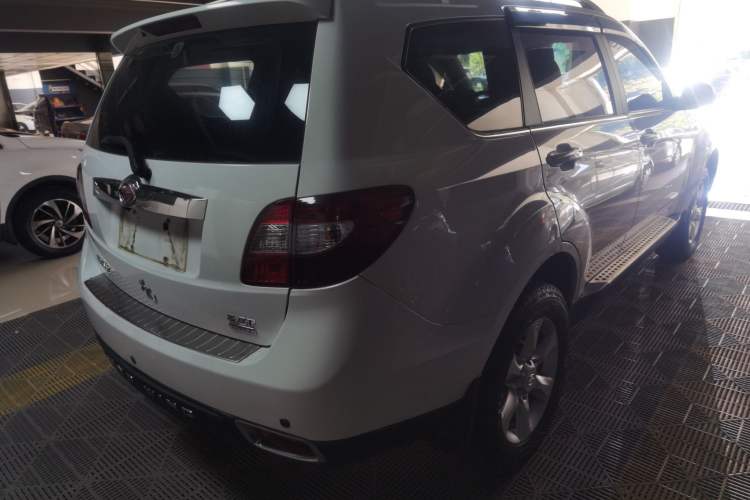 Used Land X8 2015 Explorer Edition 2.0T Gasoline 4x2 Ultra-Luxury Model