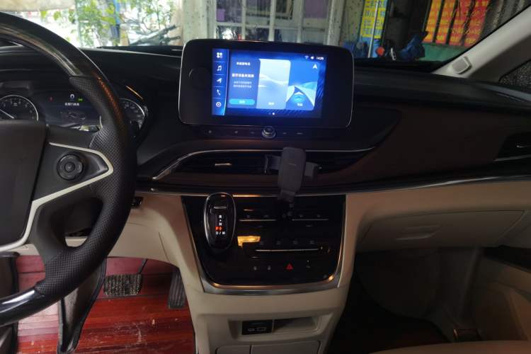 Used Buick GL8 2021 Land Cruiser Executive Class 652T Comfort Model
