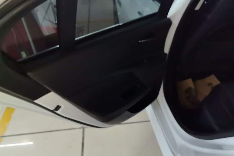 Used Jaguar XE 2017 2.0T 200 PS R-Sport