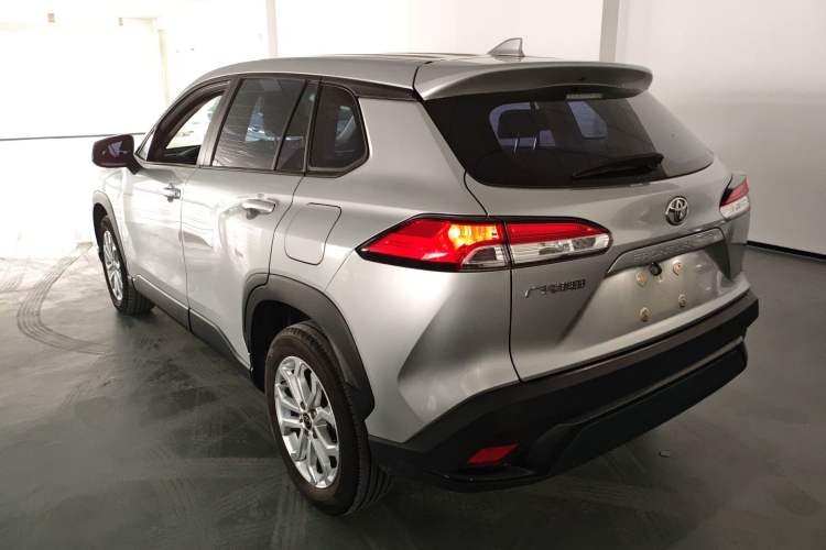 Used Toyota FRONTLANDER 2023 2.0L CVT Elite Edition
