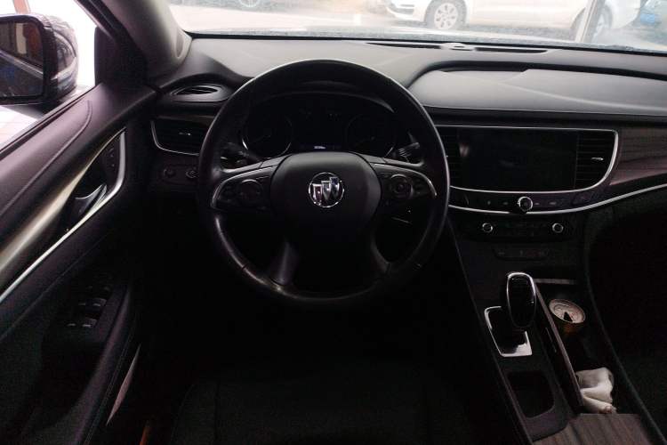 Used Buick LaCrosse 2022 652T Luxury Version
