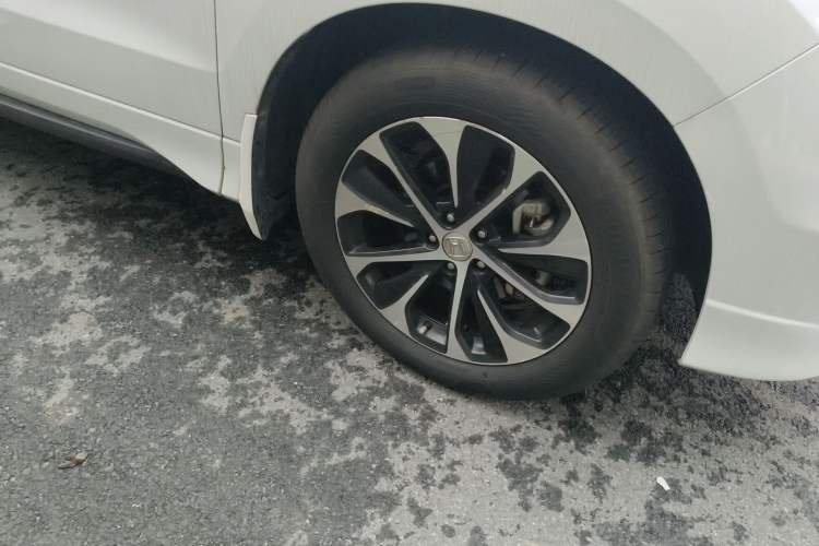 Used Honda Avancier 2017 240TURBO Two-Wheel Drive Premium Edition Right Front Wheel Hub