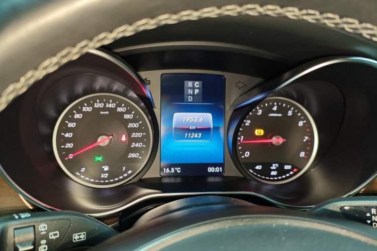 Used Mercedes-Benz V-Class 2022 V 260 L Long-wheelbase Luxury Edition