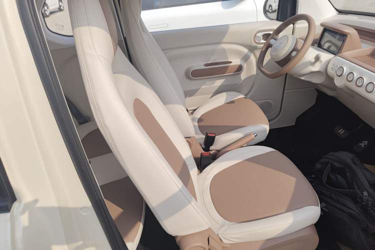 Used Bestune Pony 2026 222km Colorful Horse