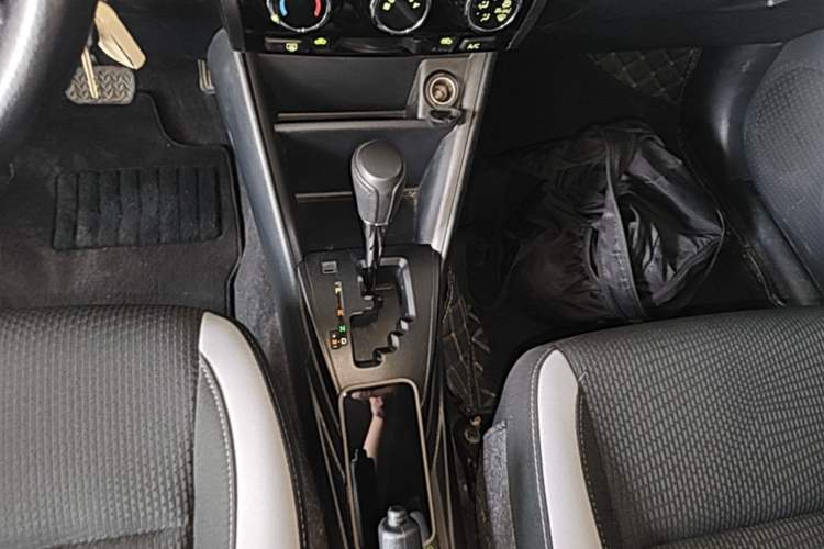 Used Toyota YARiS L Zhi Xuan 2022 1.5L CVT Leading PLUS Edition
