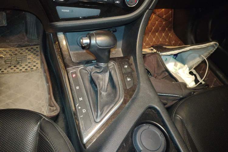 Used Kia K5 2014 2.0L Automatic LUXURY Gear Lever