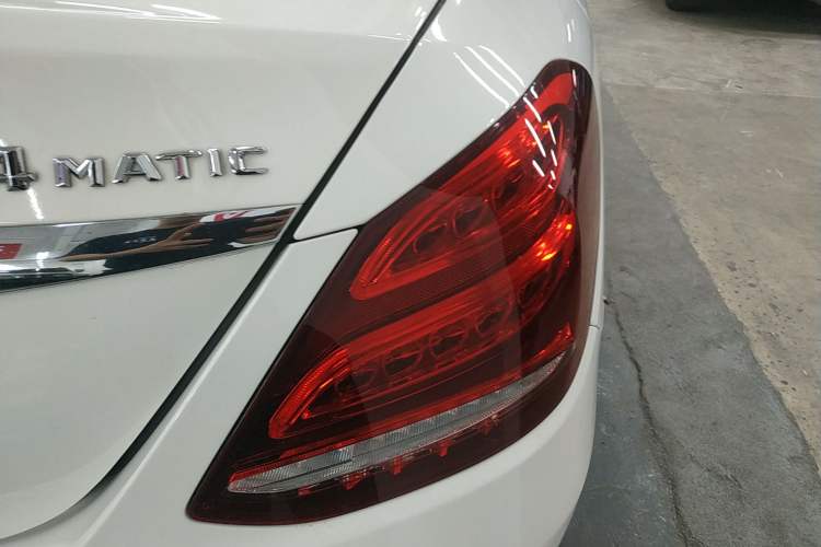 Used Mercedes-Benz C-Class 2016 C 200 L
