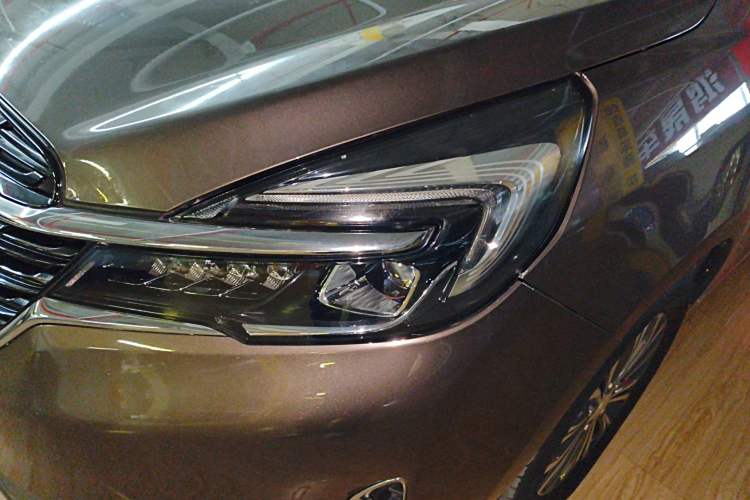 Used Buick GL8 2020 Land Business Class 652T Luxury Model
