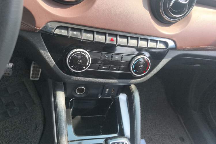 Used BAIC Changhe Q35 2016 1.5L Manual Smart Edition
