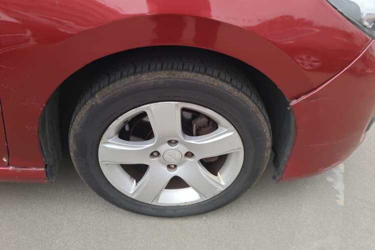 Used Peugeot 308 2014 Enjoy Edition Classic 1.6L Automatic Premium Model Right Front Wheel Hub