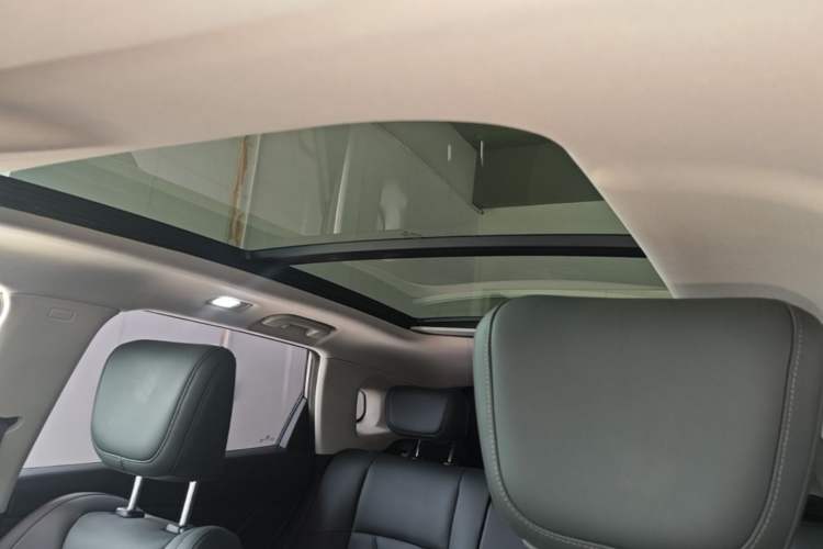 Used Dongfeng Aeolus Huge 2022 Mach Power 1.5T DareDrive Edition · Smart Headliner