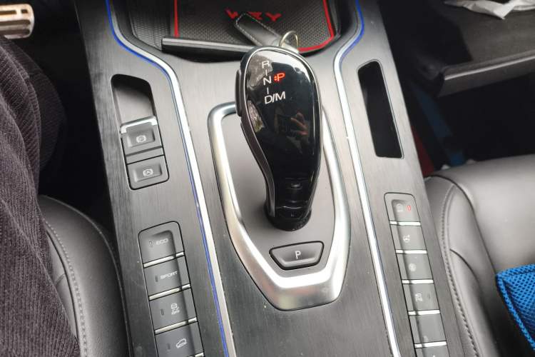 Used Wey VV7 2019 Upgraded Model 2.0T Flagship Version China VI