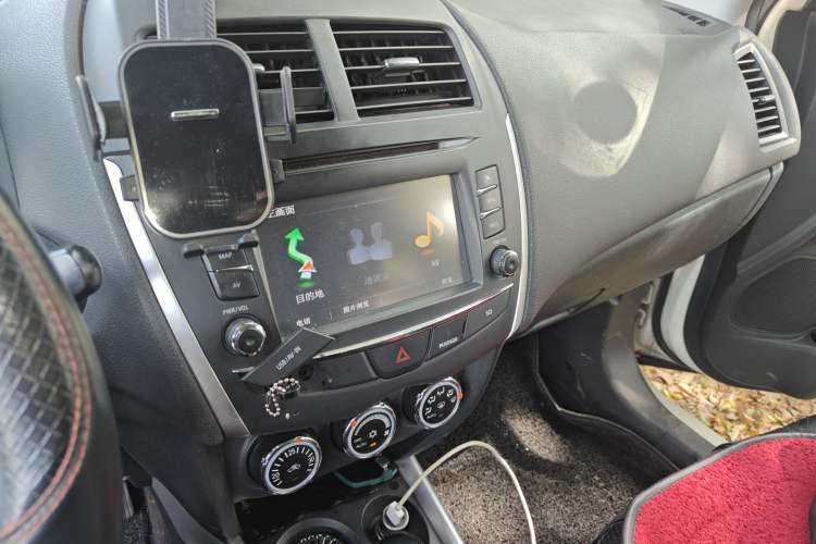 Used Mitsubishi ASX 2013 2.0L CVT 4x4 Flagship Edition Audio And AC Panel