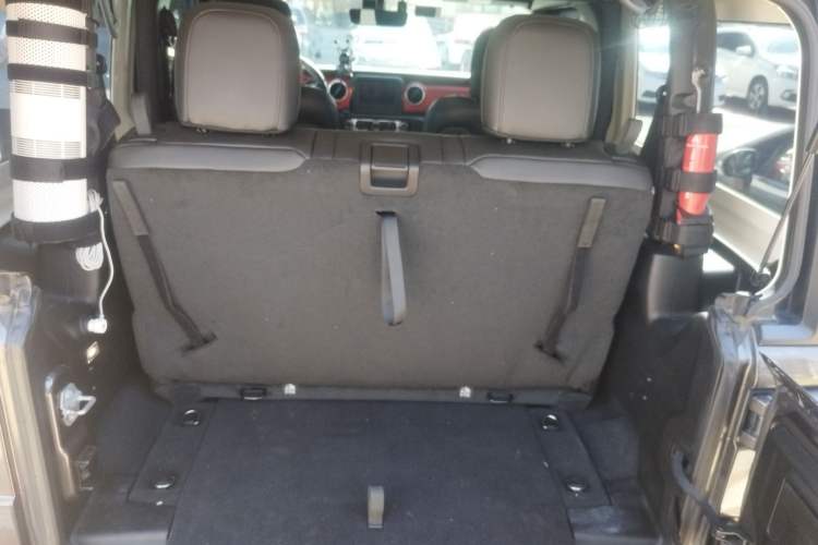 Used Jeep Wrangler 2019 2.0T Rubicon Two-Door Version China VI Emission Standard