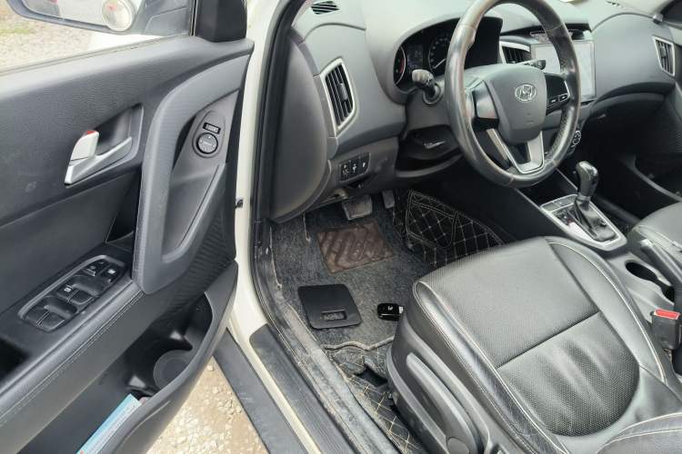 Used Hyundai ix25 2015 1.6L Automatic Two-Wheel Drive Smart GLS Trim