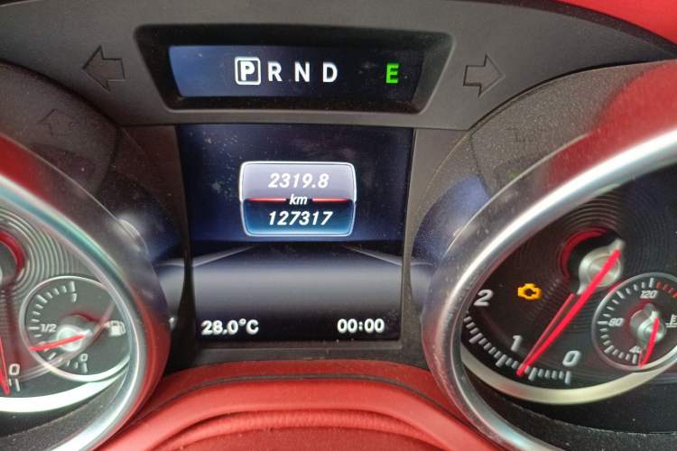 Used Mercedes-Benz SLK-Class 2011 SLK 200 Fashion Model